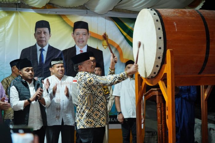 Gema Takbir di Masjid Giok: Ribuan Peserta Meriahkan Pawai Keliling Nagan Raya
